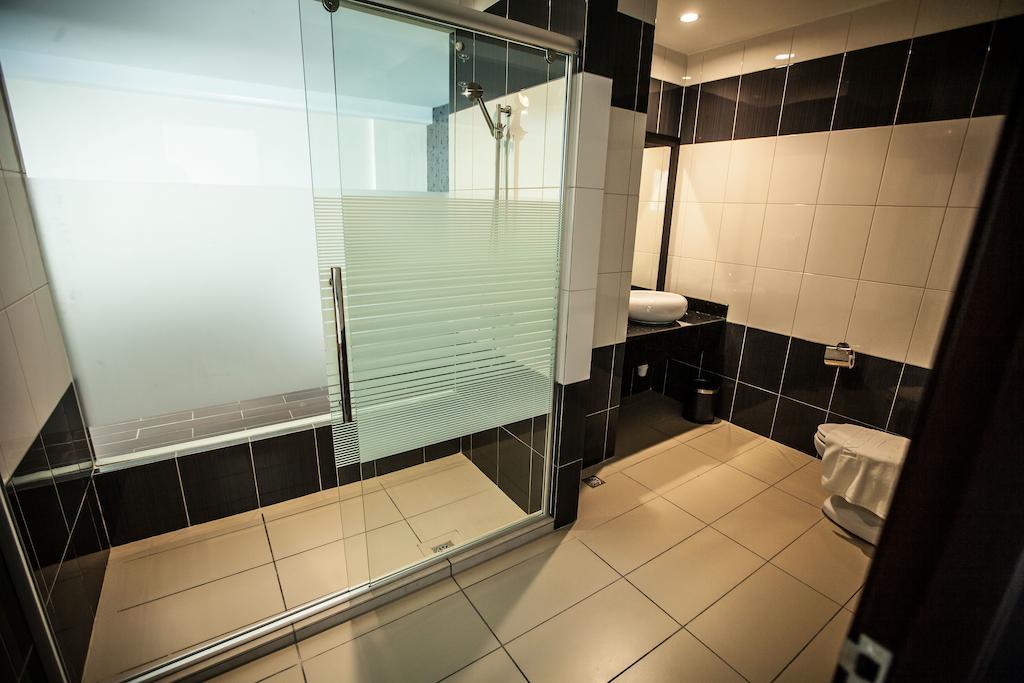 Putatan Platinum Hotel Kota Kinabalu Pokój zdjęcie