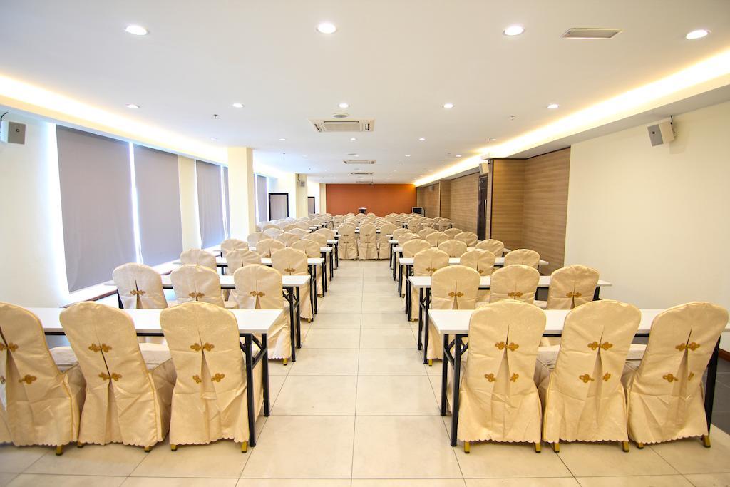 Putatan Platinum Hotel Kota Kinabalu Zewnętrze zdjęcie