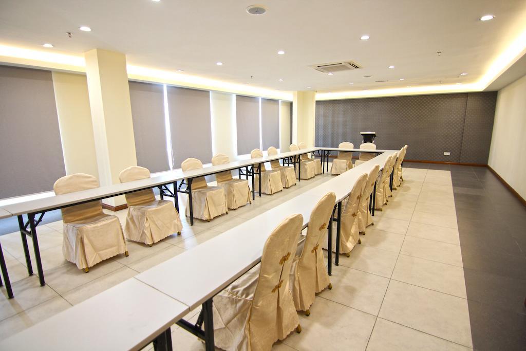 Putatan Platinum Hotel Kota Kinabalu Zewnętrze zdjęcie