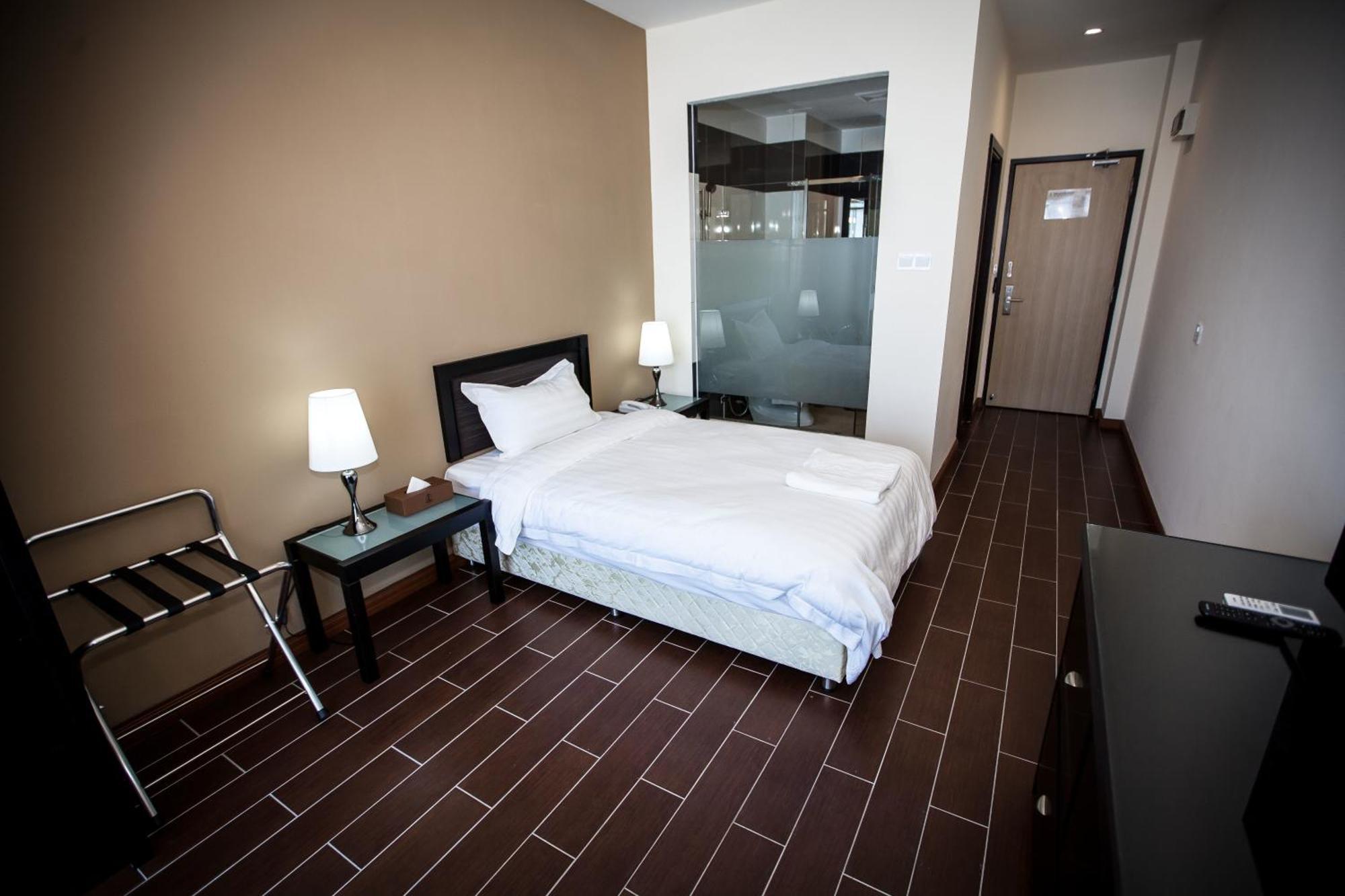 Putatan Platinum Hotel Kota Kinabalu Pokój zdjęcie