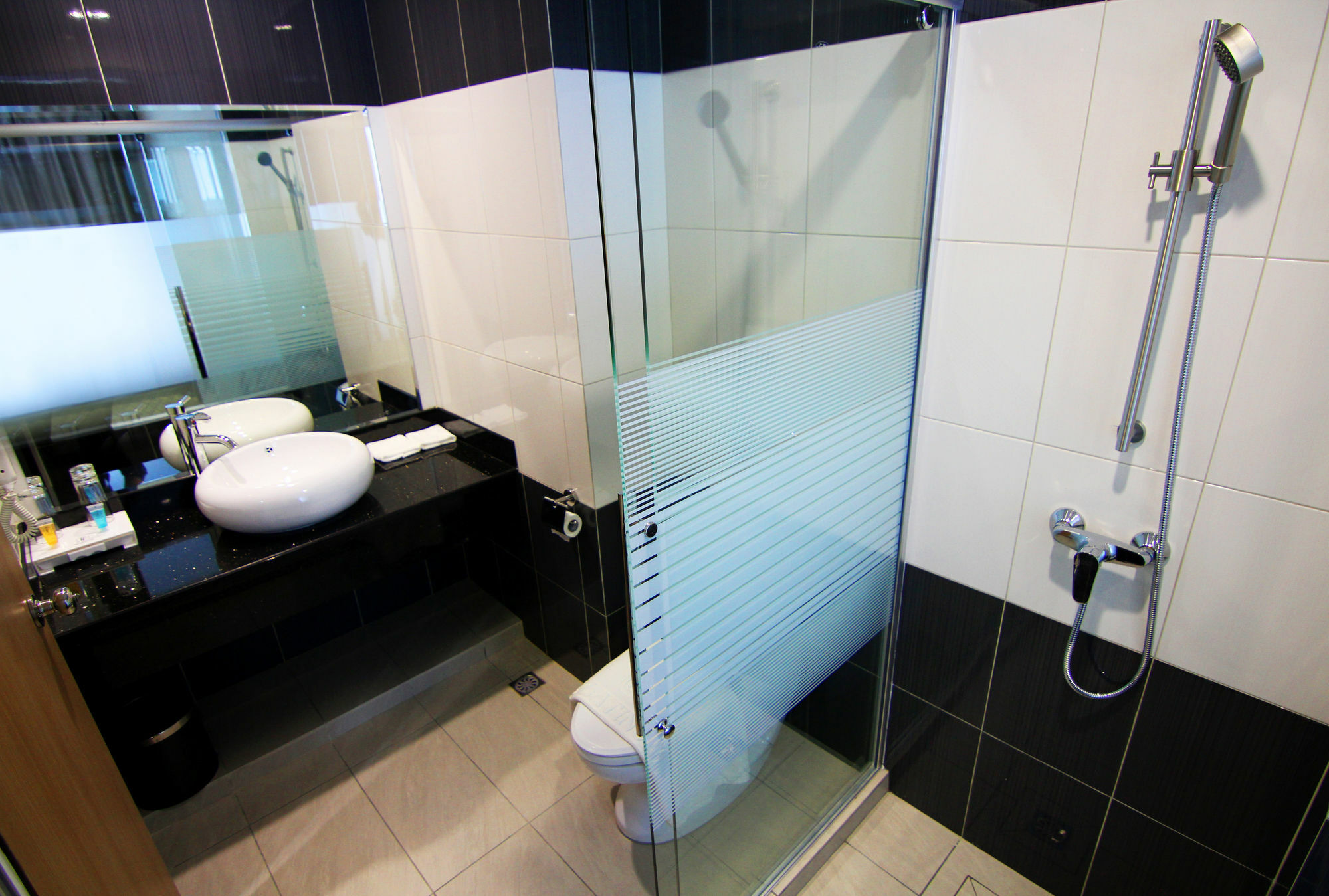 Putatan Platinum Hotel Kota Kinabalu Zewnętrze zdjęcie